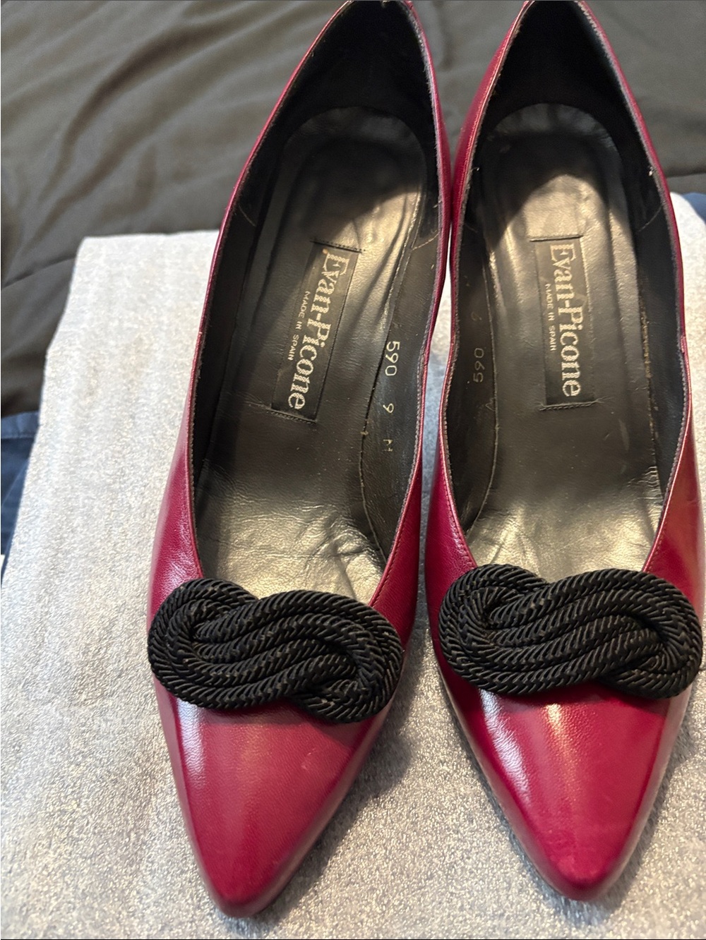 Evan Picone Women's Rose-Red Pointed Toe Flats with Black Knot